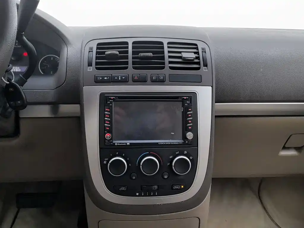 Buick GL8 — миниатюра 12