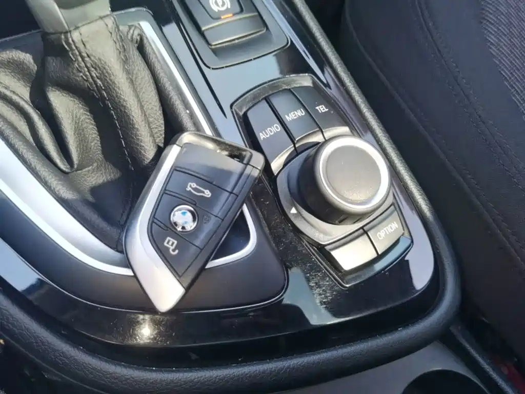 BMW 2 Series Active Tourer (Import) — миниатюра 9