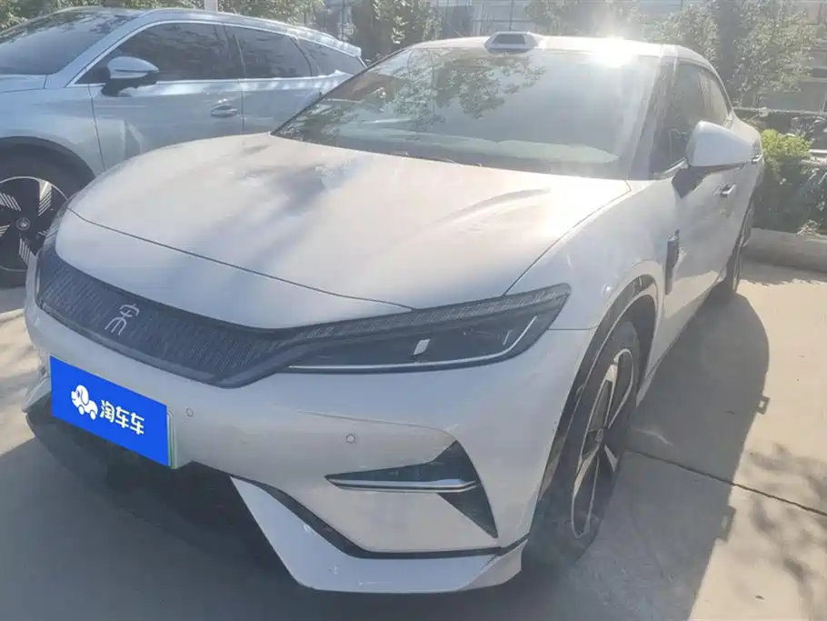 Byd L EV 2025