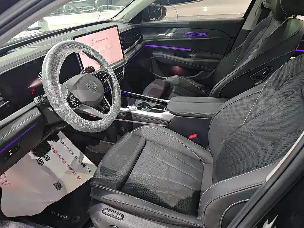 Volkswagen Passat 2025 Pro 380TSI