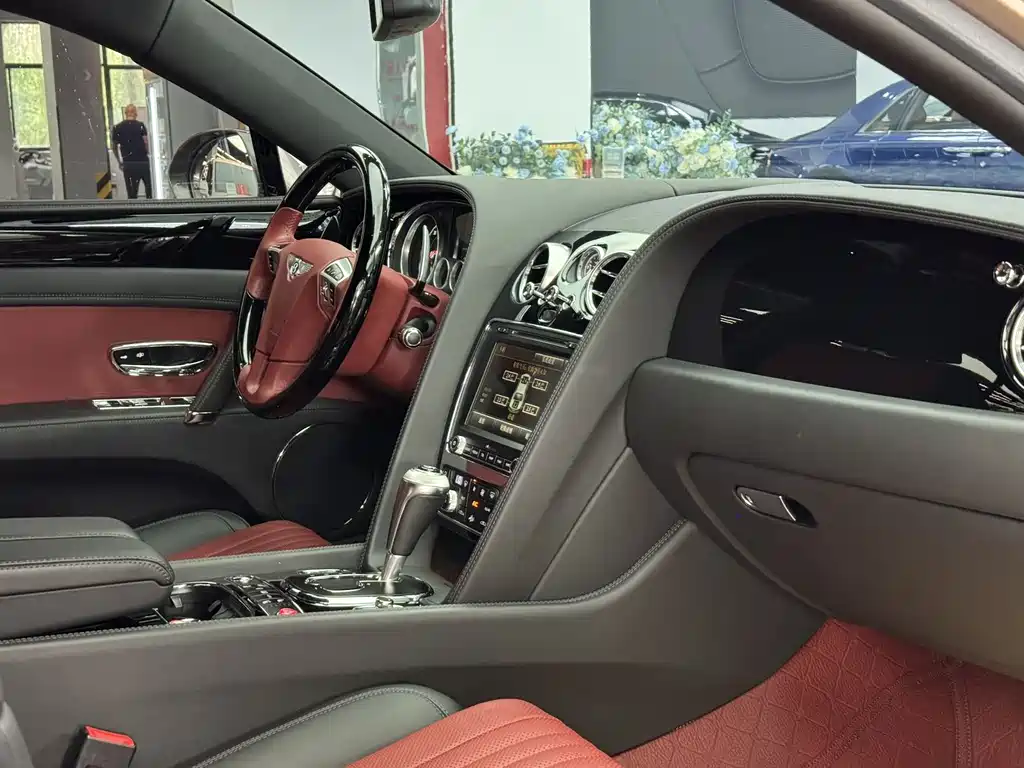 Bentley Flying Spur 2017 4.0T V8 S Standard