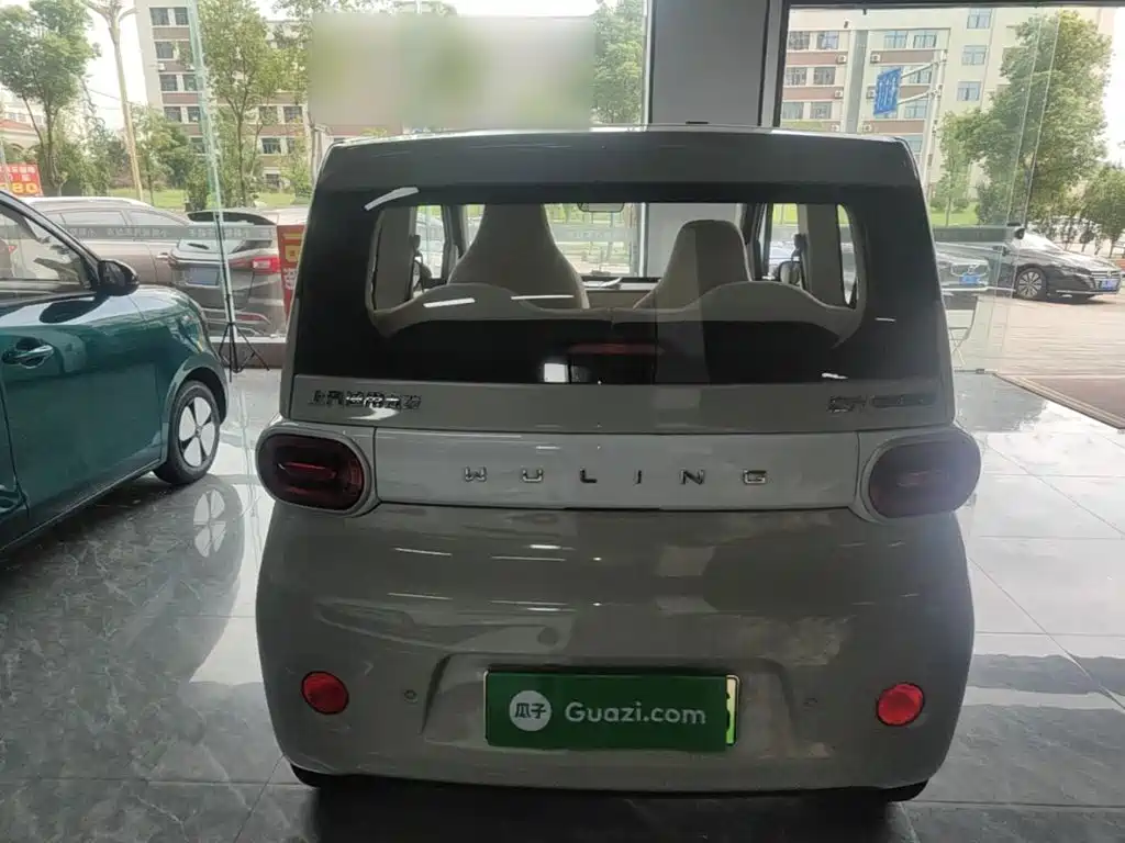 Wuling MINIEV — миниатюра 6
