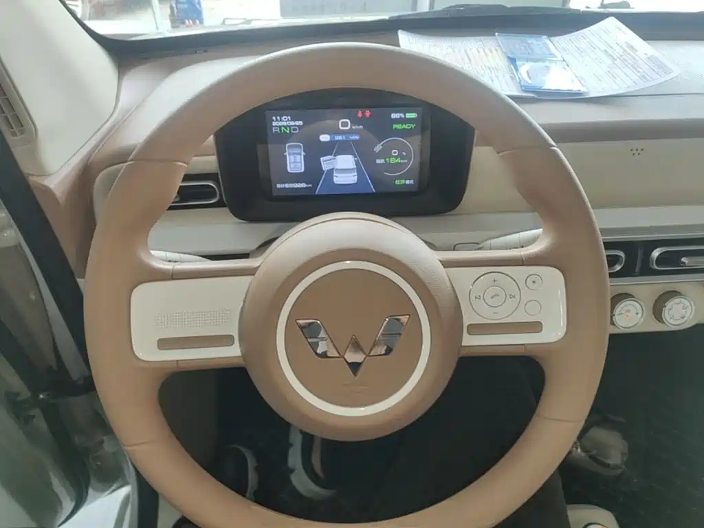 Wuling MINIEV — миниатюра 11