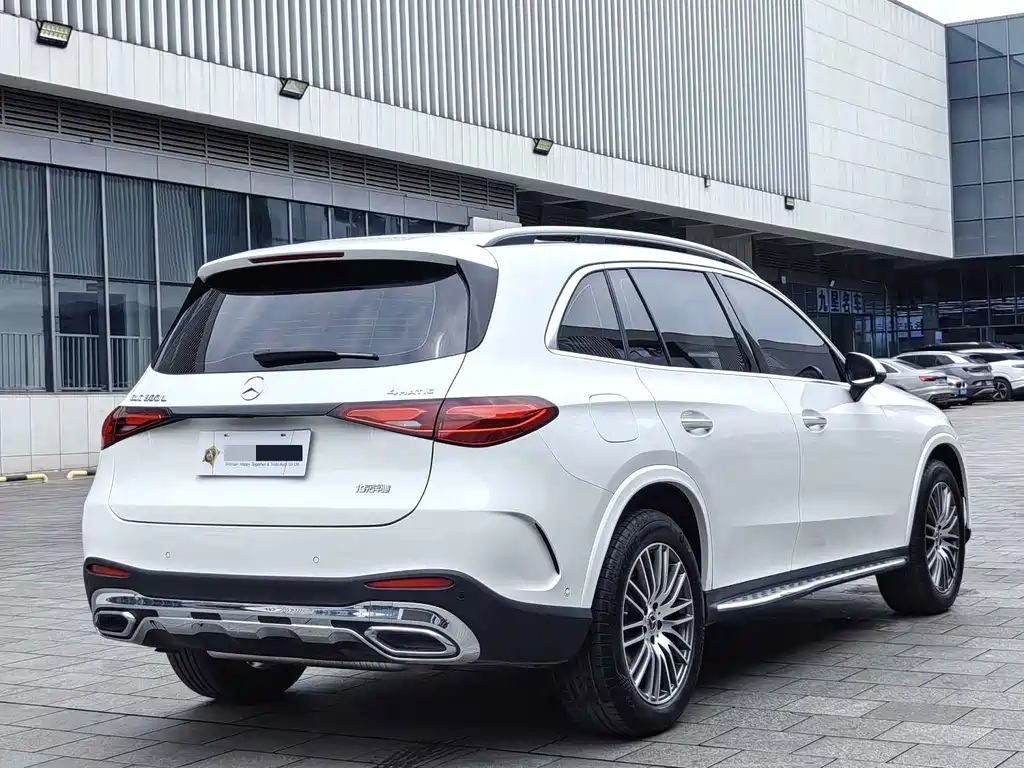 Mercedes-Benz GLC 2023 GLC 300 L 4MATIC 5 мест