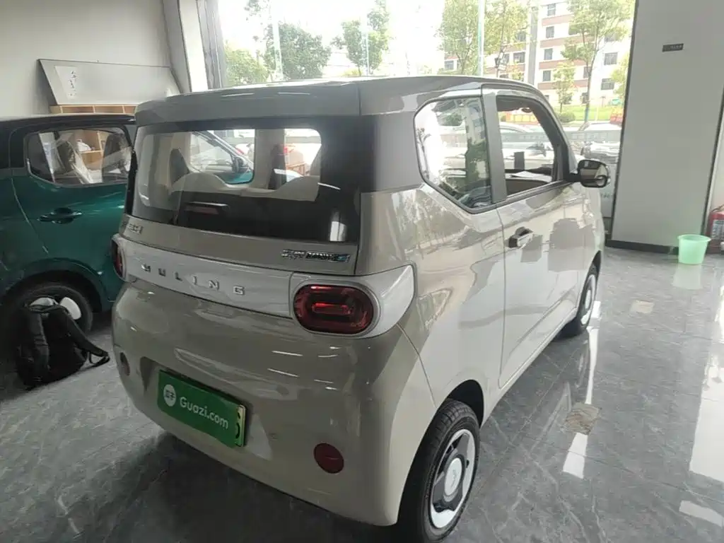 Wuling MINIEV — миниатюра 7