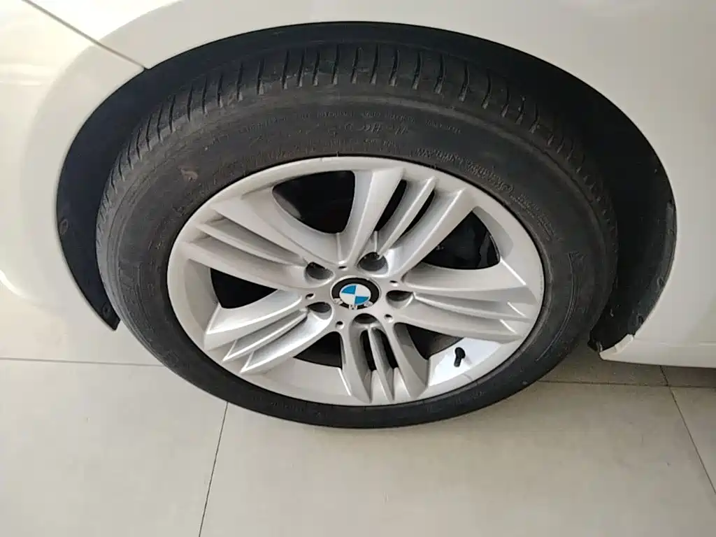 BMW 3 Series — миниатюра 23