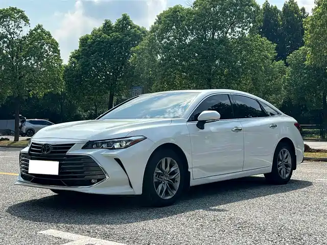TOYOTA ASIAN DRAGON 2022