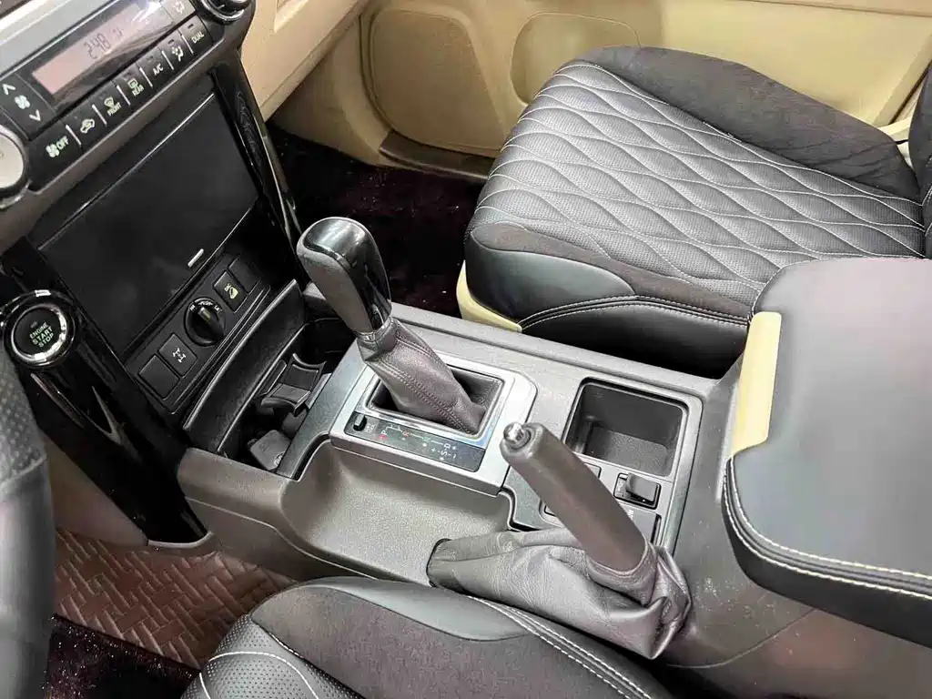 Toyota Prado (Import) — миниатюра 20