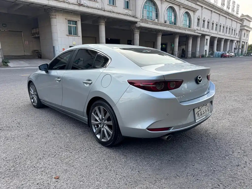 Mazda 3 Axela — миниатюра 9