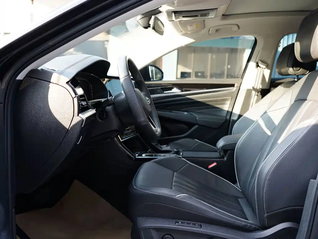 Volkswagen Passat — миниатюра 4