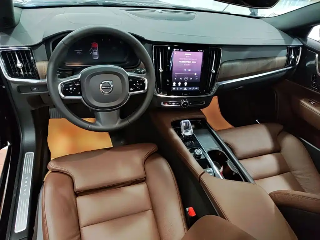 Volvo S90 — миниатюра 10