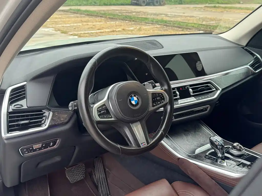 BMW X5 (Import) — миниатюра 18