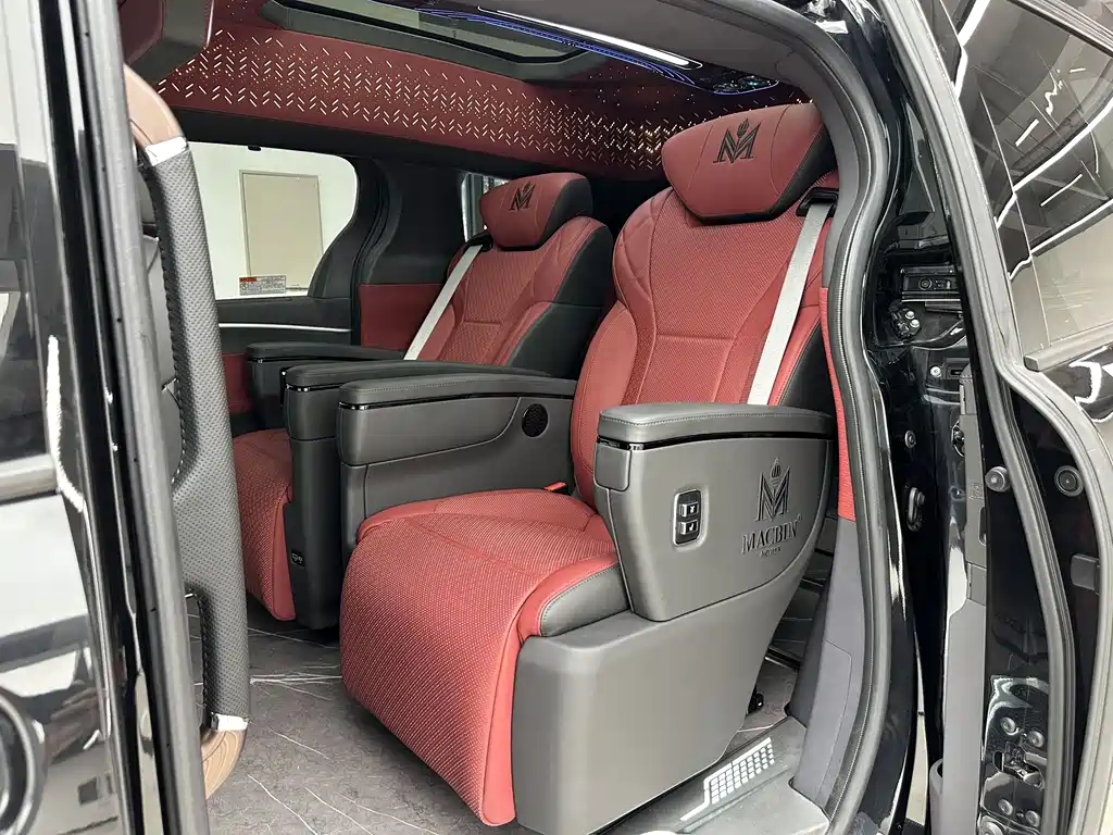 Toyota Sienna — миниатюра 21