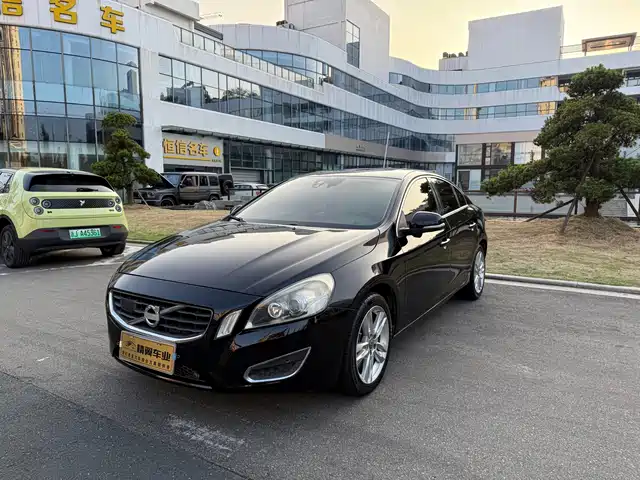 Volvo S60