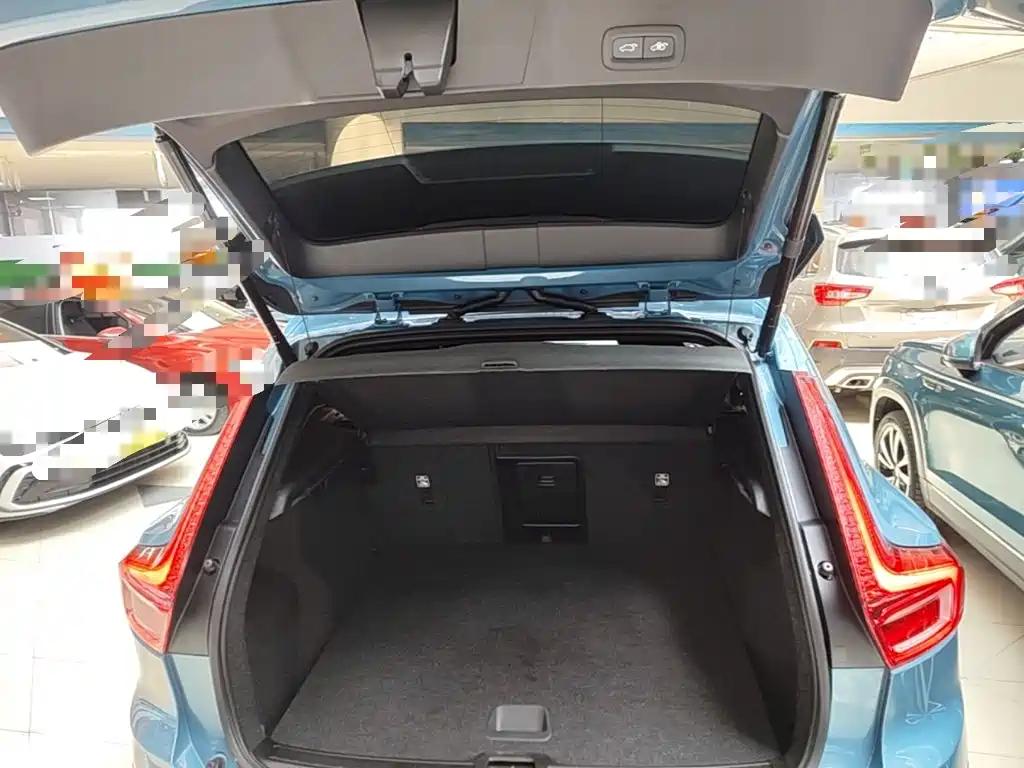 Volvo XC40 — миниатюра 19