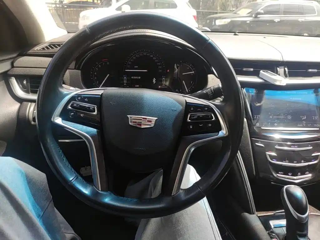 Cadillac XTS — миниатюра 11