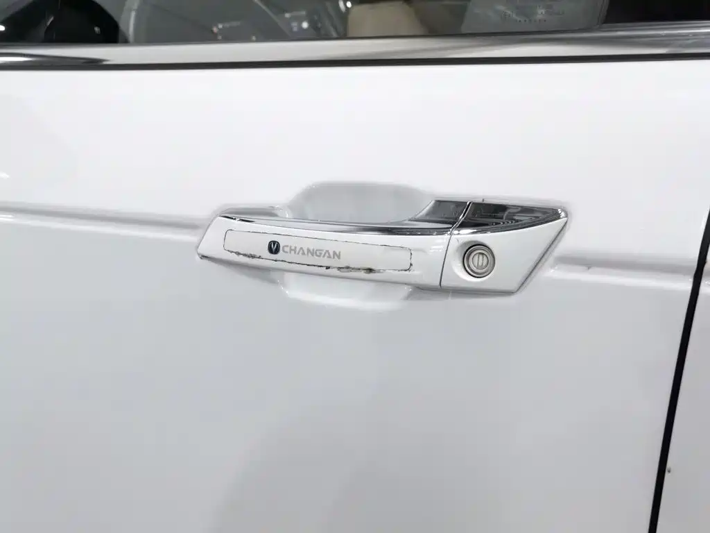 Changan CS95 — миниатюра 18