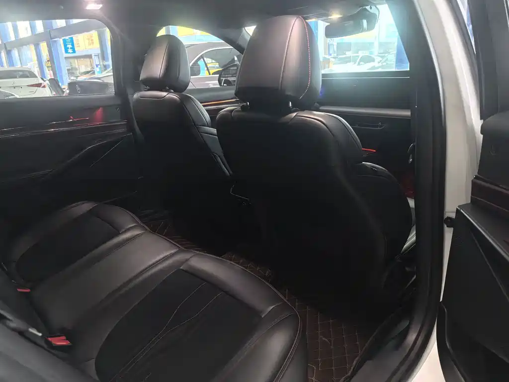 Ford Mondeo — миниатюра 5