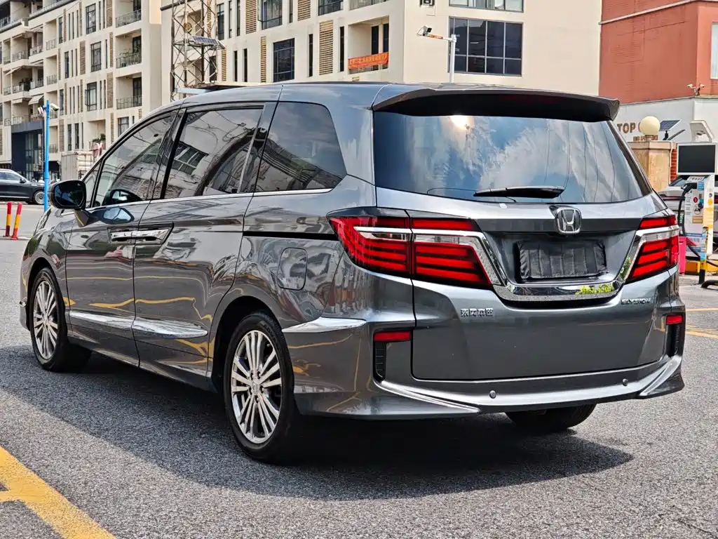 Honda Elysion — миниатюра 7