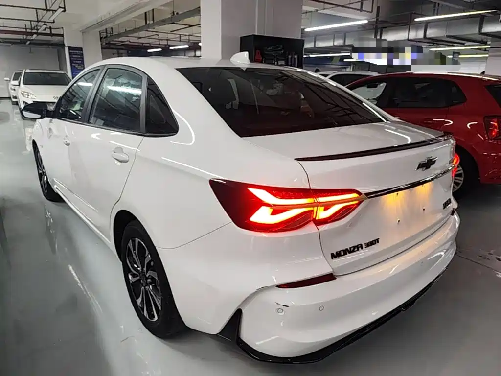 Chevrolet Monza — миниатюра 5