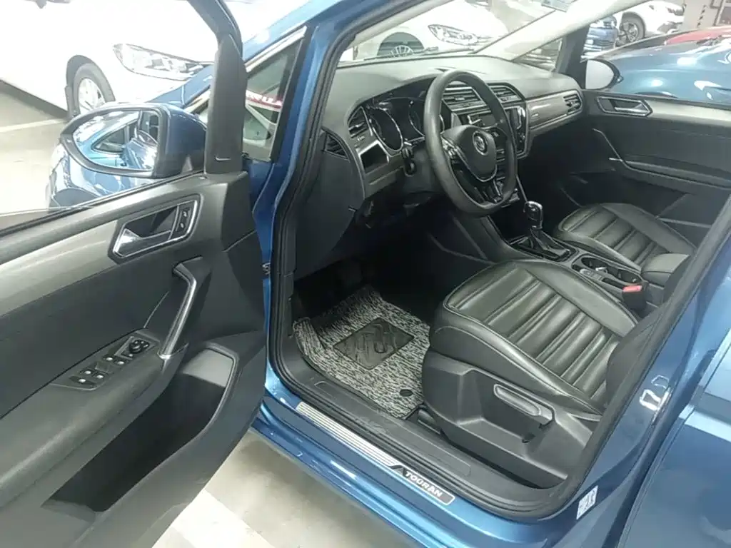 Volkswagen Touran — миниатюра 16