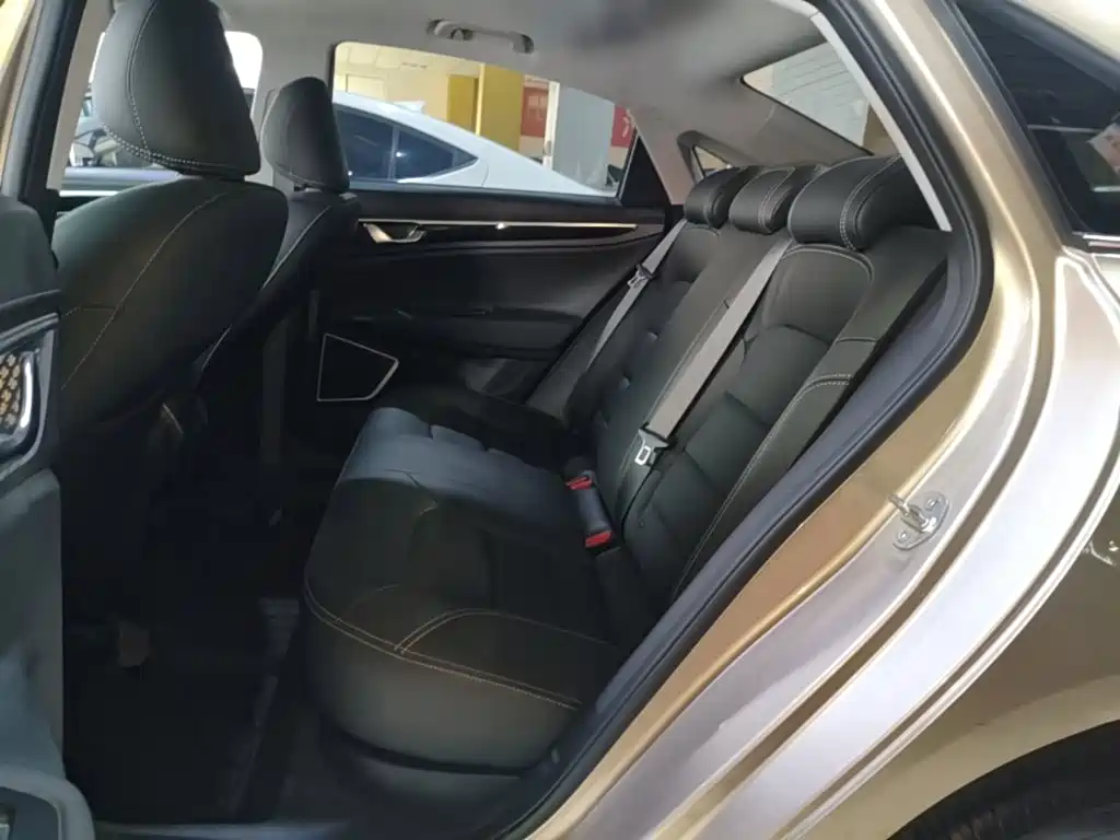 Geely Emgrand GL — миниатюра 17