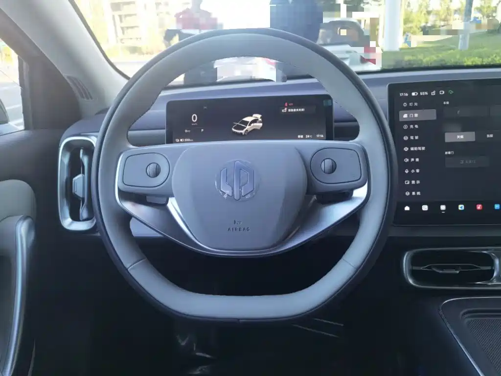 Leapmotor Leapmotor B01 — миниатюра 6