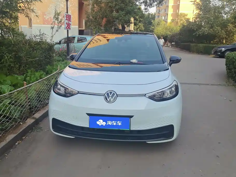 Volkswagen ID.3 — миниатюра 2