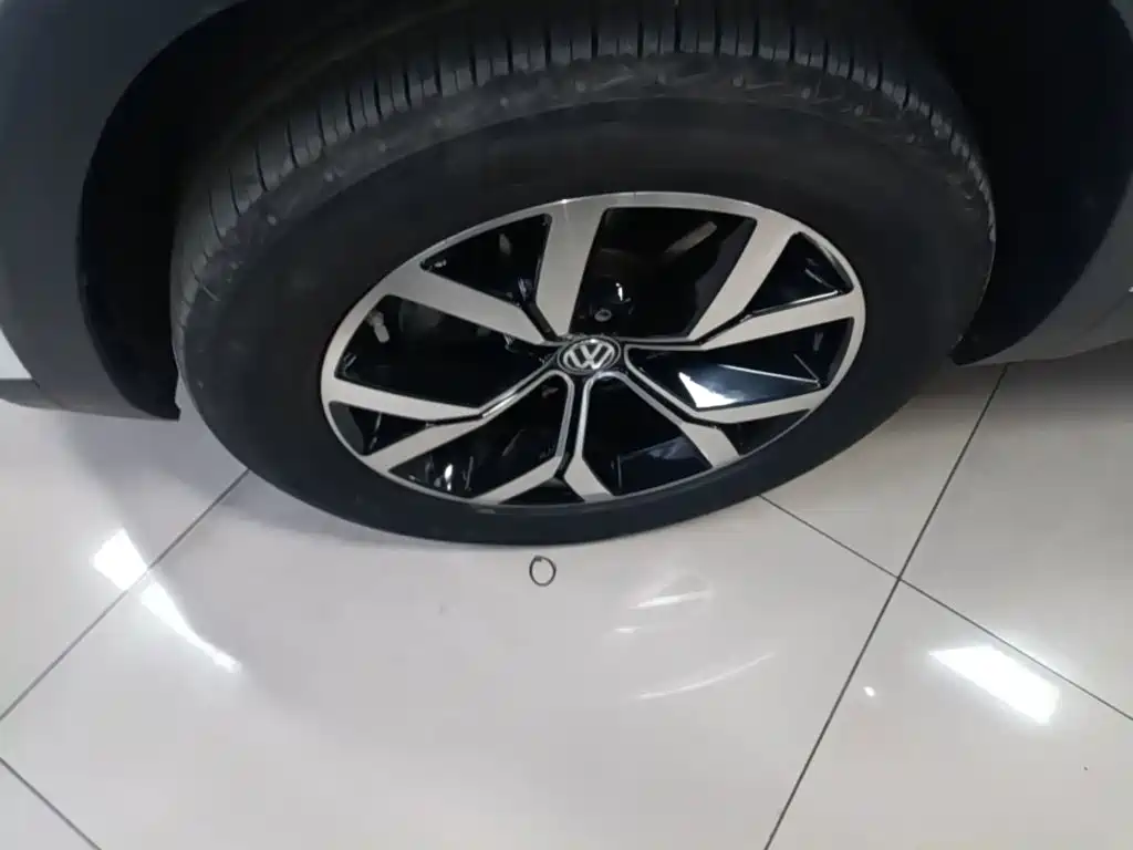 Volkswagen Teramont — миниатюра 23