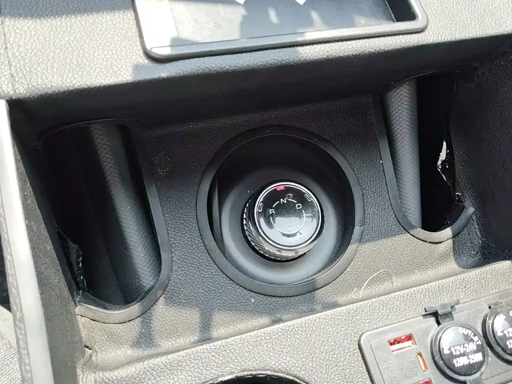 Wuling Hongguang EV — миниатюра 14