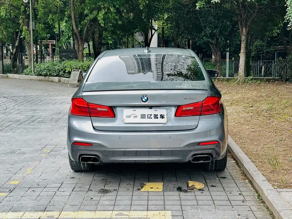 BMW 5 Series (Import) — миниатюра 6