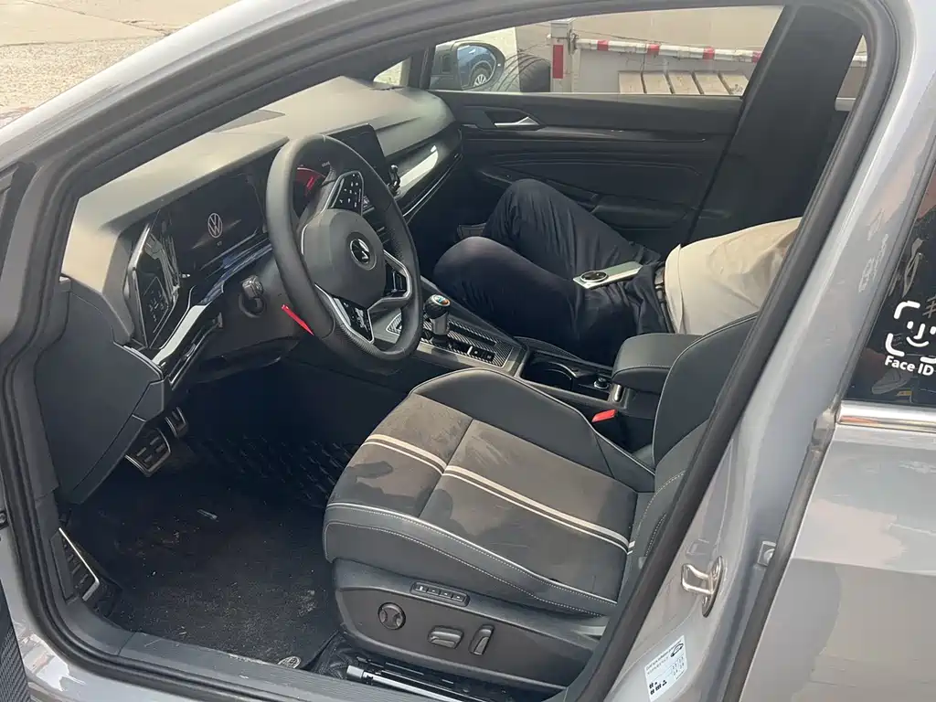 Volkswagen Golf — миниатюра 8