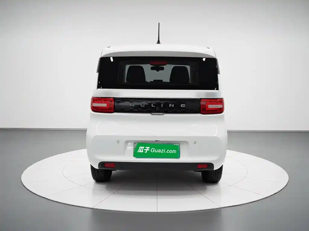 Wuling MINIEV — миниатюра 5