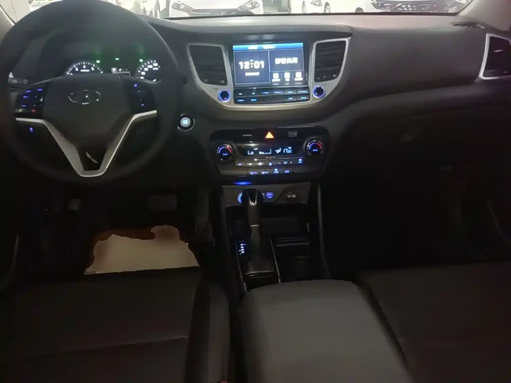 Hyundai Tucson — миниатюра 10