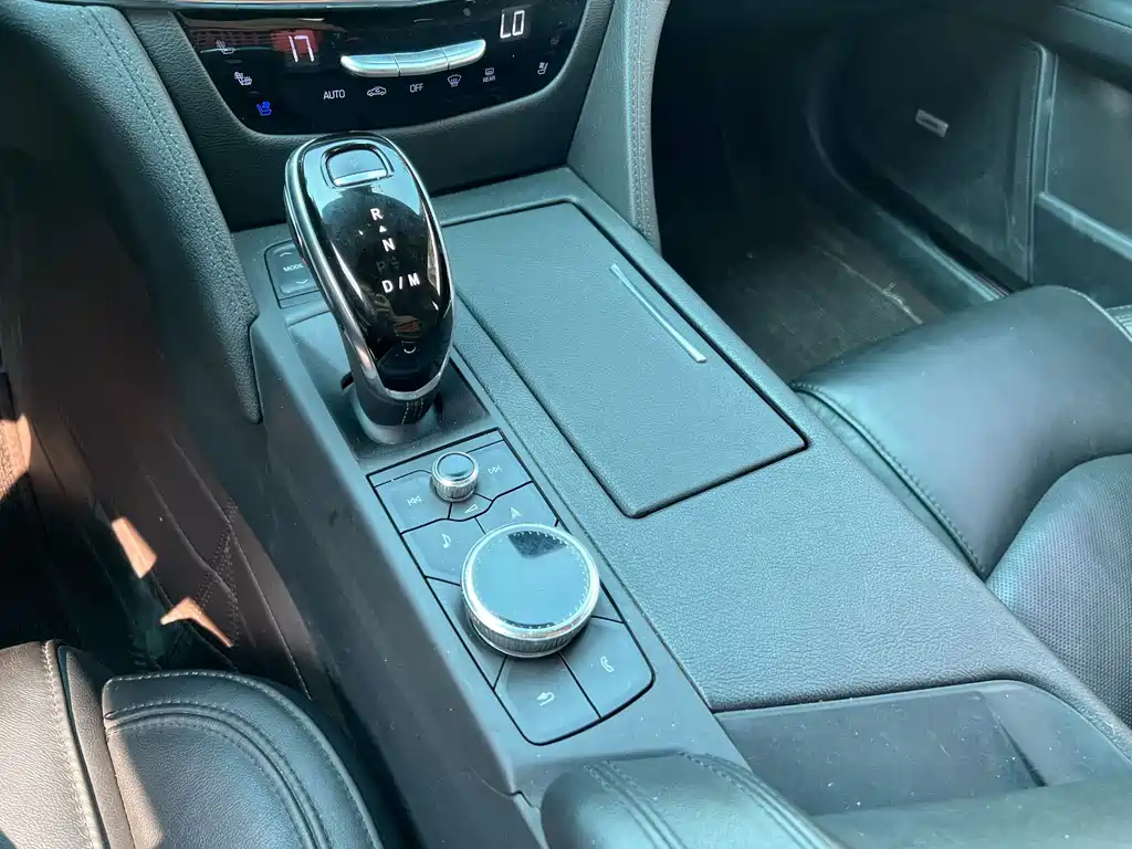 Cadillac CT6 — миниатюра 10