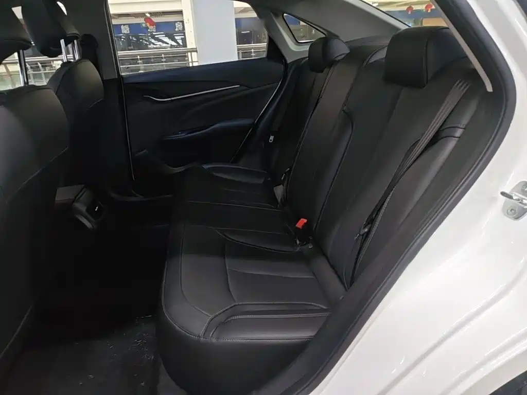 Buick Excelle — миниатюра 17