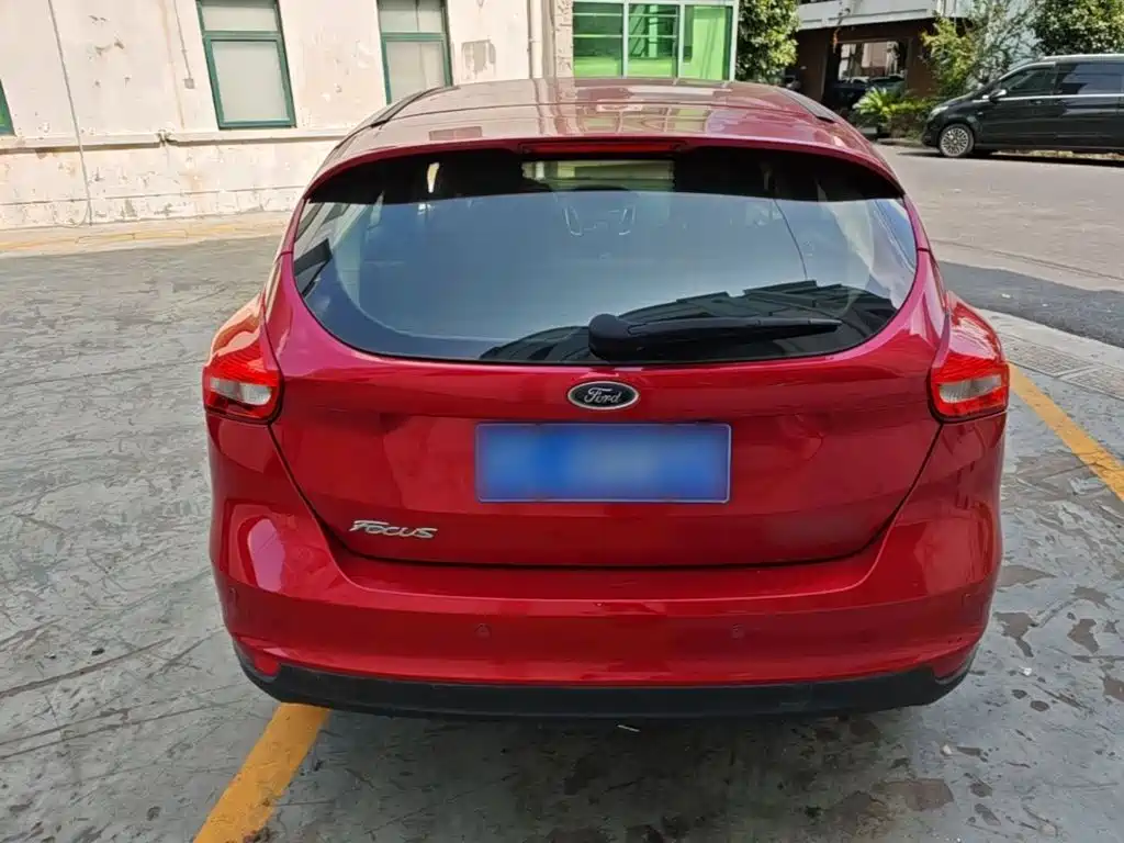 Ford Focus — миниатюра 6