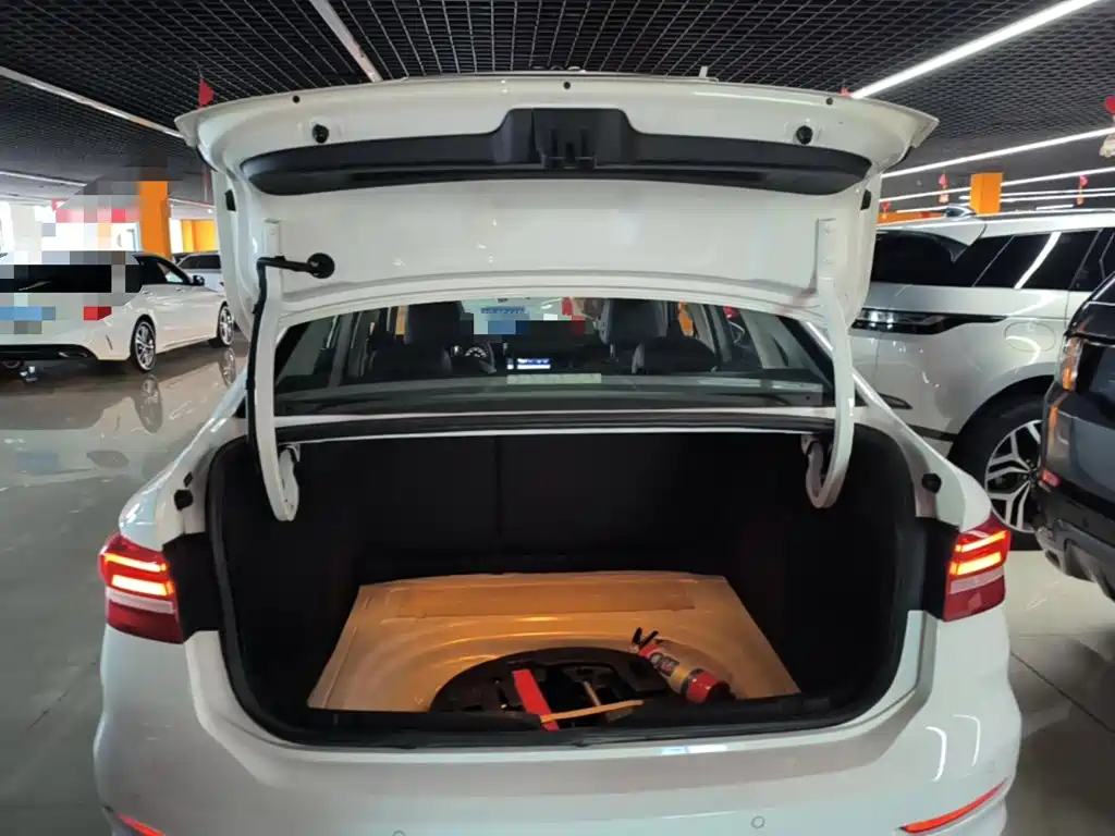 Volkswagen Lavida — миниатюра 19