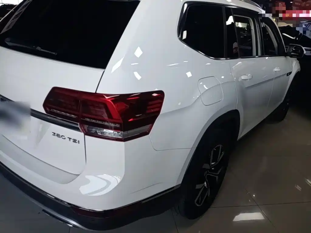 Volkswagen Teramont — миниатюра 7