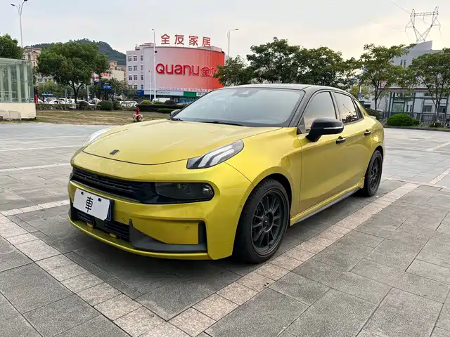 2020 Lynk & Co 03