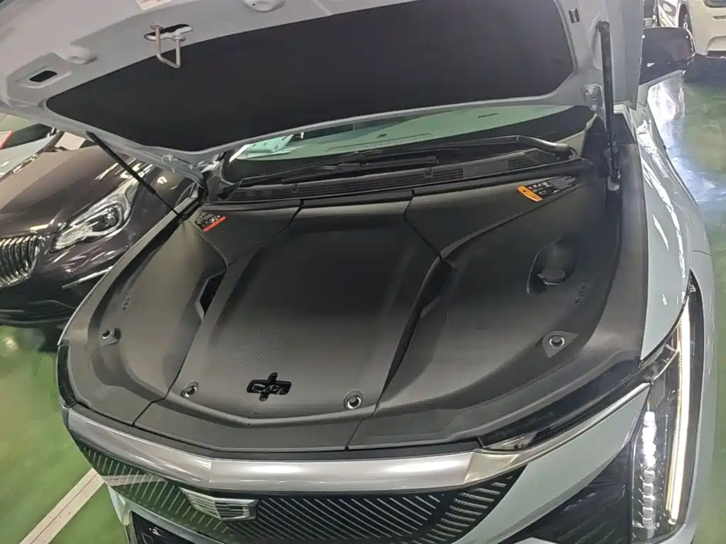 Cadillac IQ — миниатюра 20