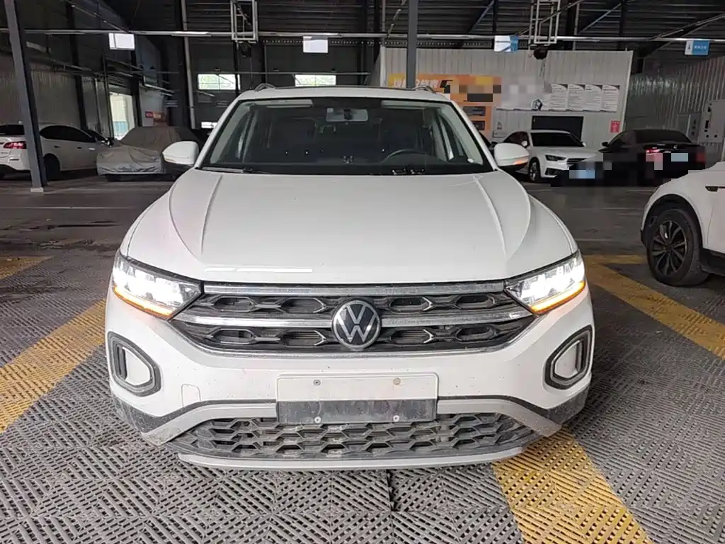 Volkswagen T-Roc — миниатюра 3