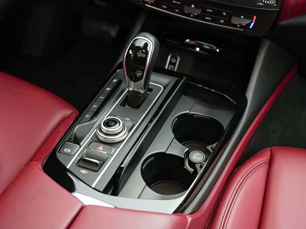 Maserati Levante — миниатюра 13