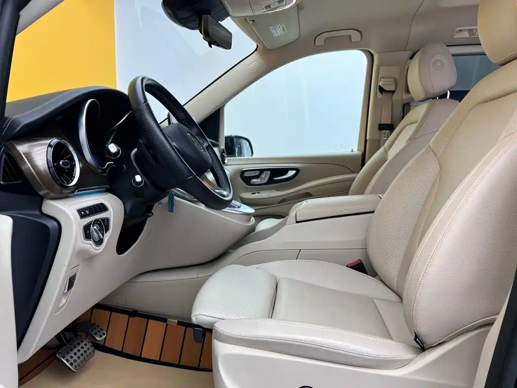 Mercedes-Benz V-Class — миниатюра 19