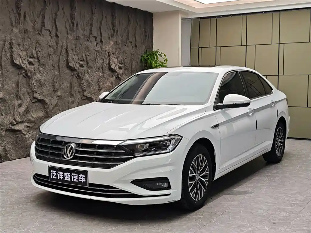 Volkswagen Sagitar 2019