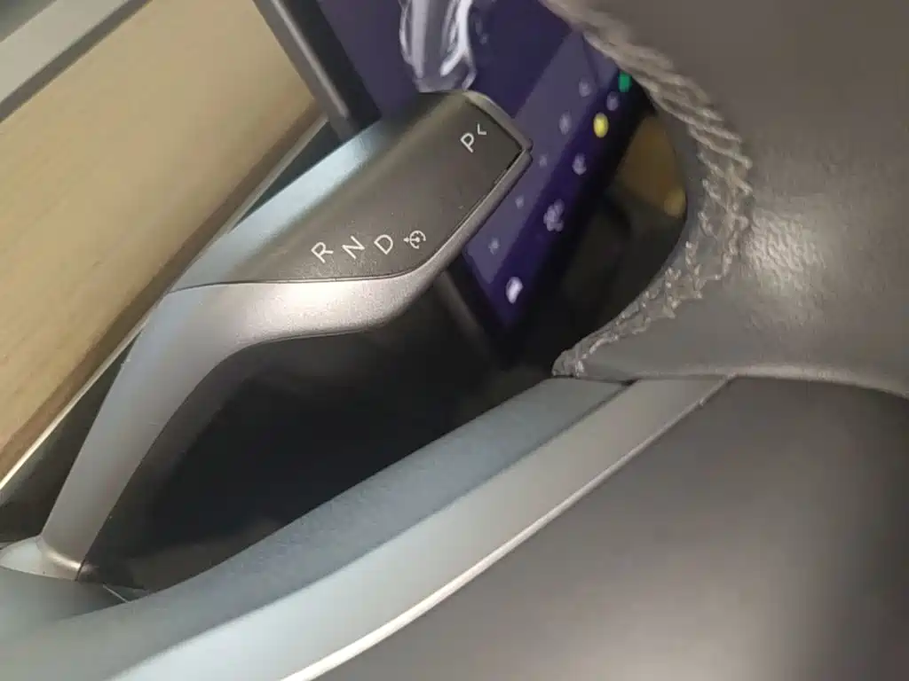 Tesla Model 3 — миниатюра 14