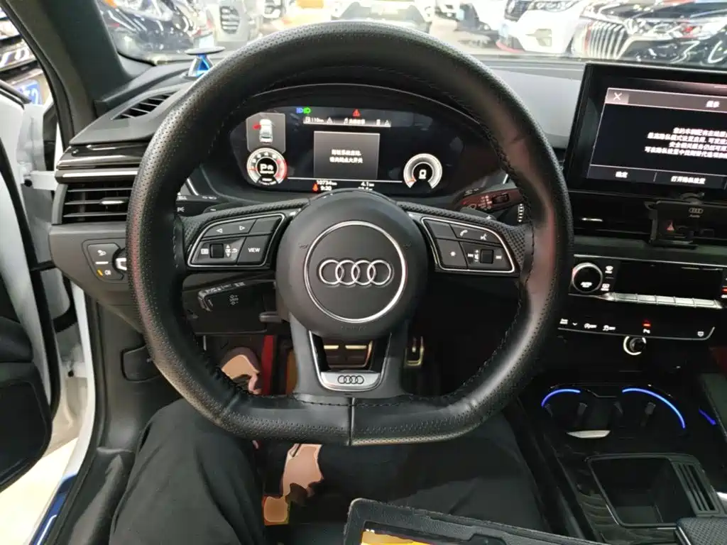 Audi A4L — миниатюра 11