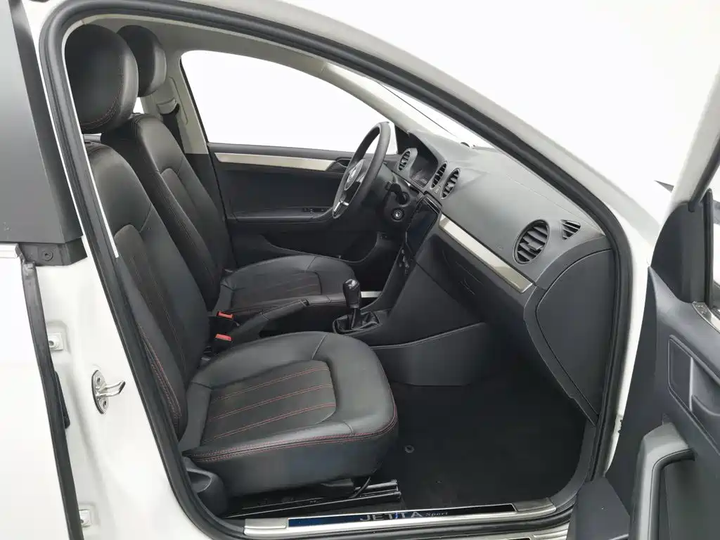 Volkswagen Jetta — миниатюра 23