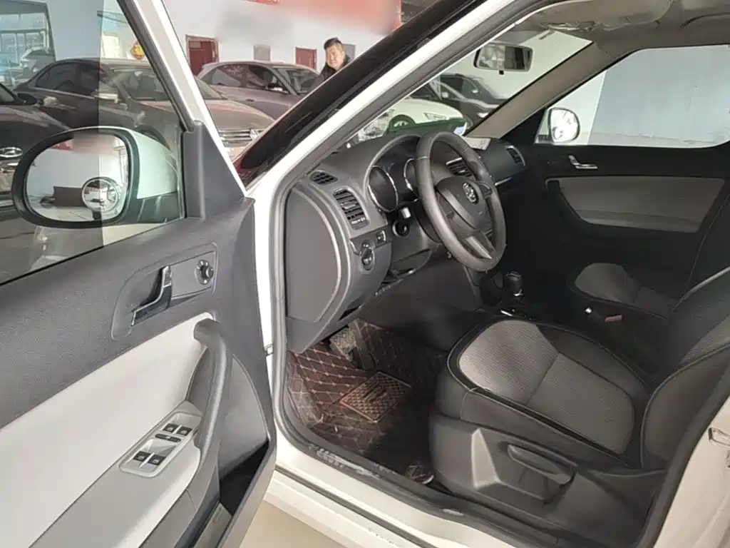 Skoda Yeti — миниатюра 16
