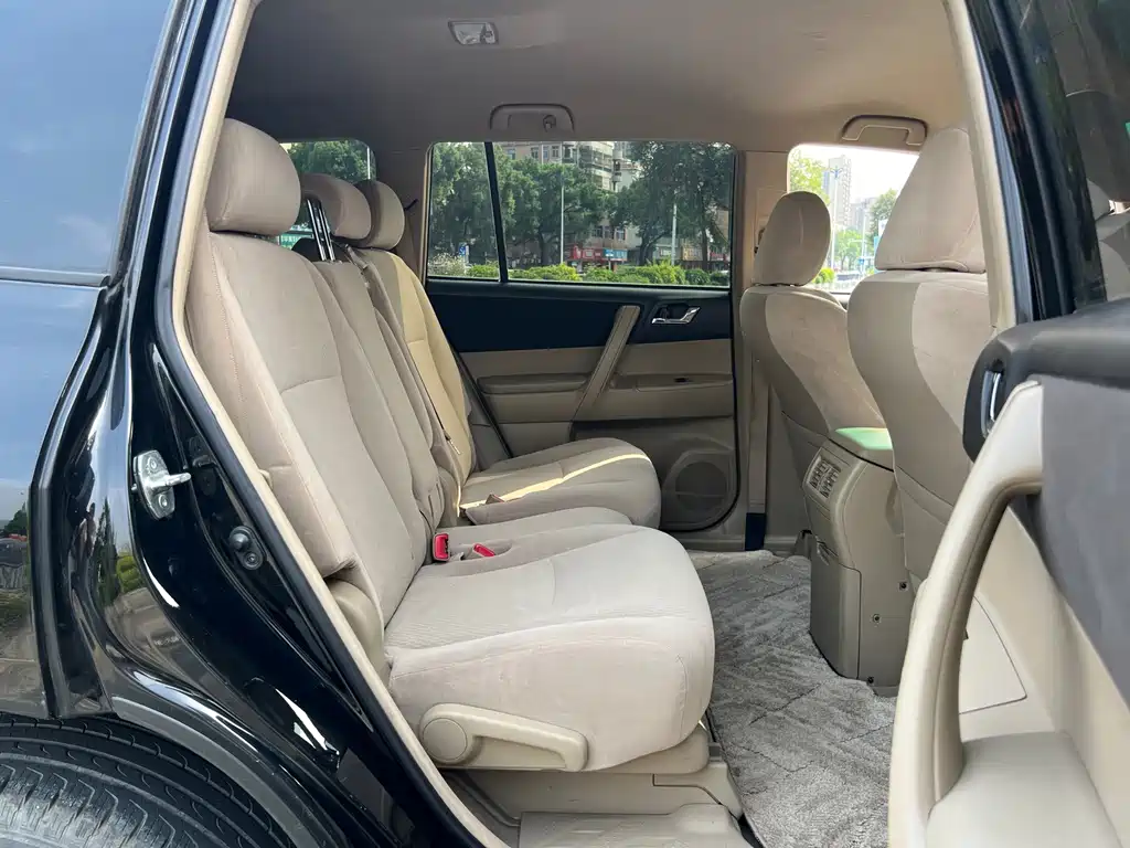 Toyota Highlander — миниатюра 19